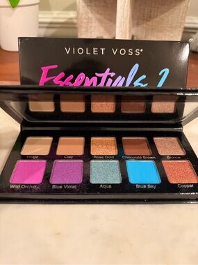 Violet Voss Essentials 1 Eyeshadow Palette - Multi-Color
